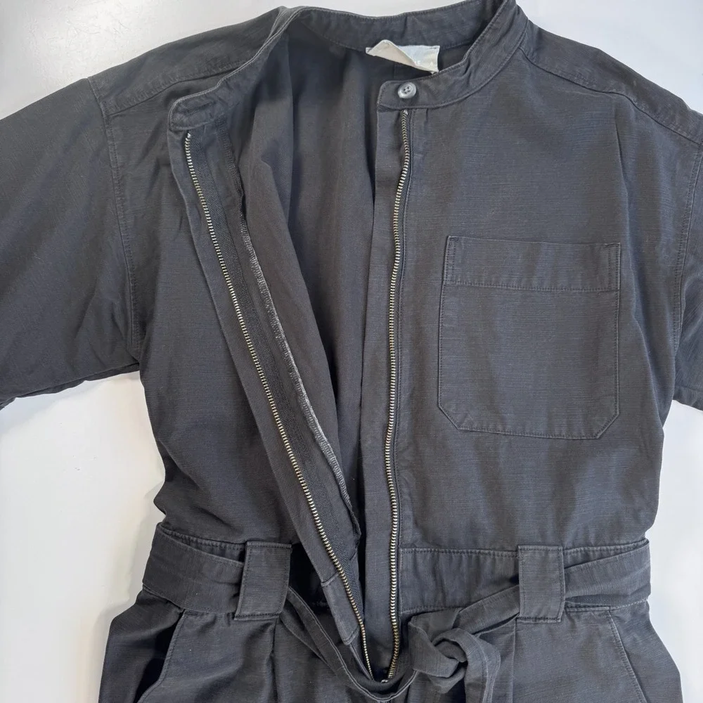EVERLANE Fatigue Short Sleeve Jumpsuit Womens 8 Faded Black Organic Cotton/Linen
